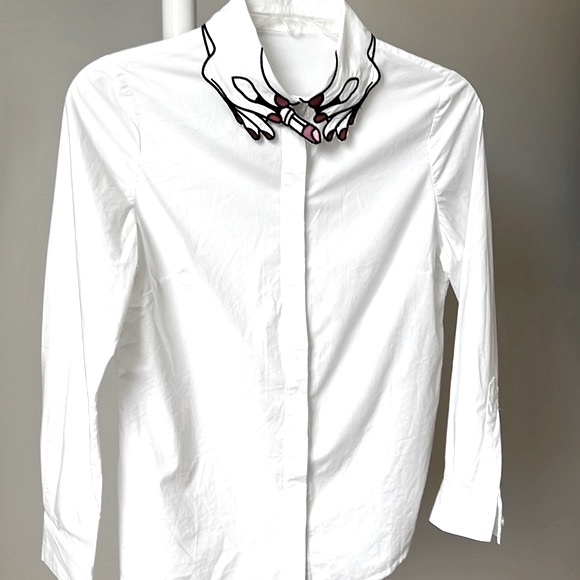 Gilmar Lady White Shirt with Finger Embroidery collar. Size (S) - Picture 1 of 5